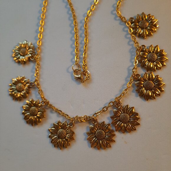 Brand New High Quality Handmade Sunflower Necklace - Picture 2 of 4